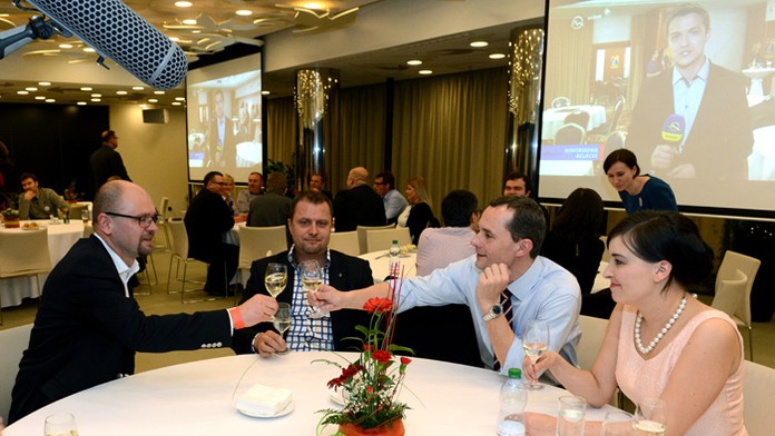 Na snímke z 15. marca 2014 Radoslav Procházka s manželkou Katarínou, šéf SaS Richard Sulík a primátor Martina Andrej Hrnčiar.