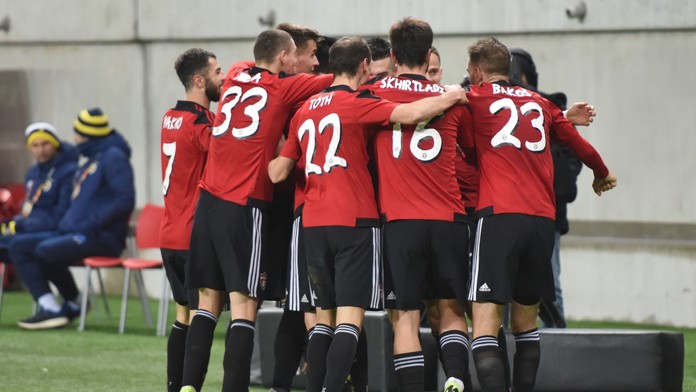 Radosť hráčov Trnavy po góle proti Fenerbahce v EL.