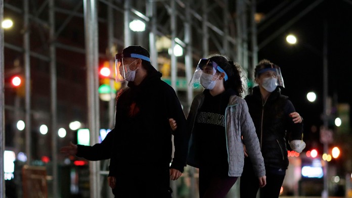 Joe Biden a Bernie Sanders.