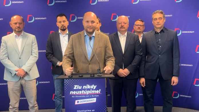 Tlačová konferencia strany Demokrati a ďalších mimoparlamentných strán