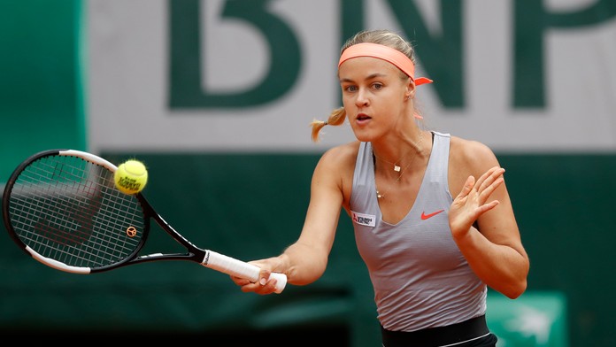 Tenistka Anna Karolína Schmiedlová v 1. kole na Roland Garros.