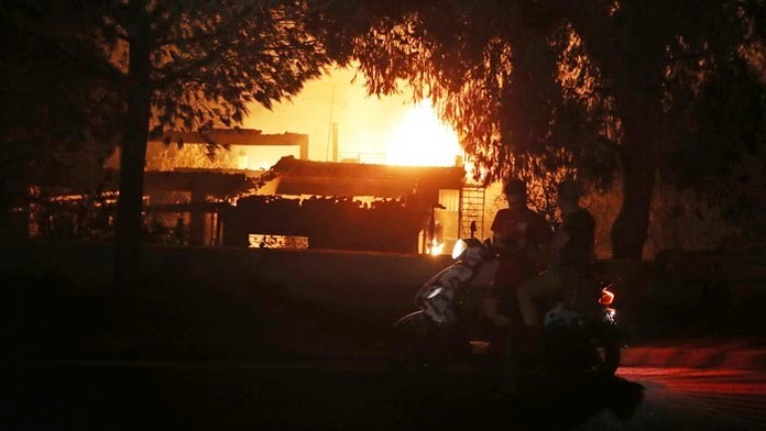 Veľké požiare v okolí Atén.