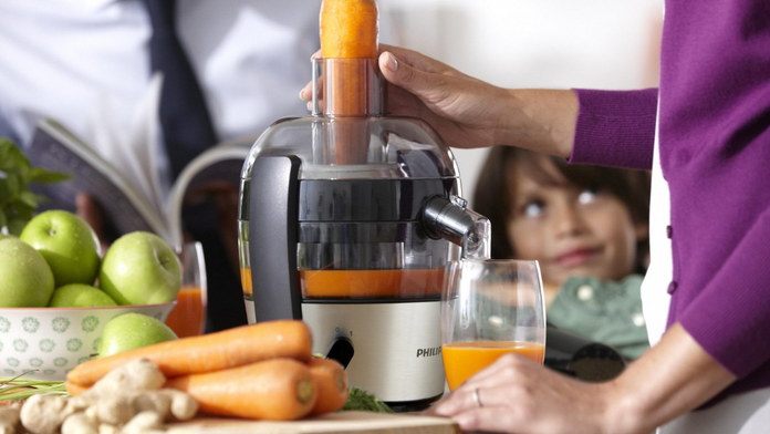 Odšťavovač Philips.