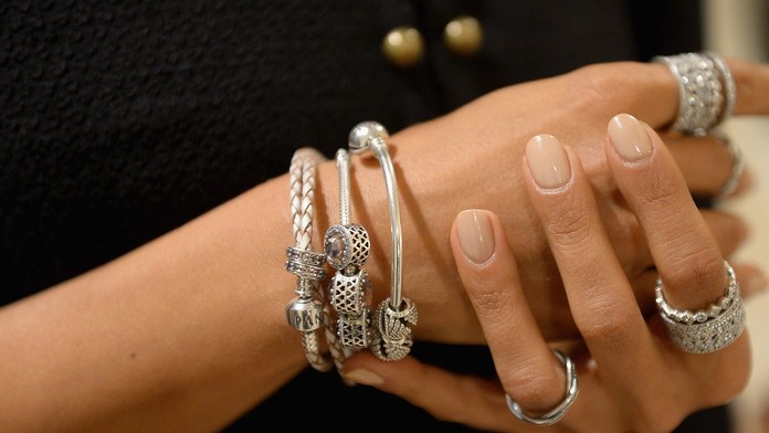 Obľúbené šperky najväčšej svetovej značky budú iné. Známa firma upravuje výrobu