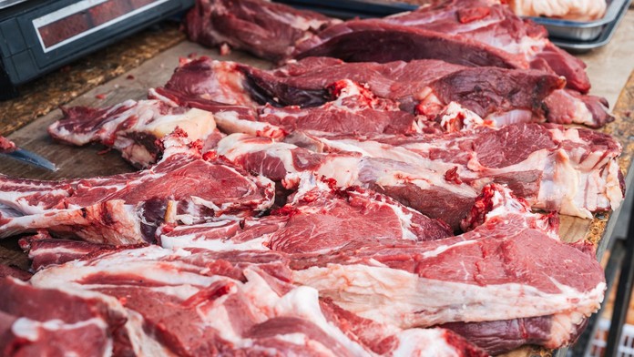 Špinavé sklady, nástroje, potraviny po dátume spotreby. Kontroly v našich prevádzkach dopadli katastrofálne