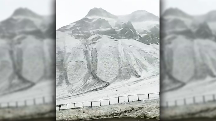 VIDEO: Nevídaný jav. V tejto ázijskej krajine nečakane nasnežilo, odborníci naznačili prečo