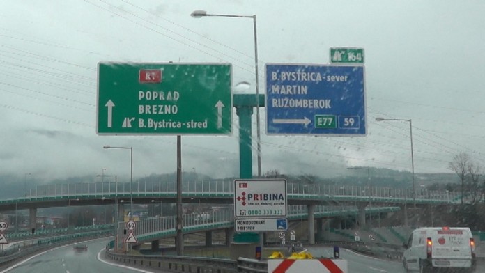 Veriť dopravným značkám sa nie vždy vyplatí