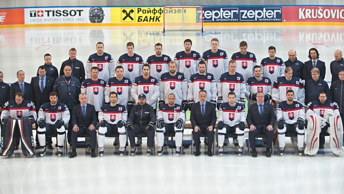 Snímka z fotografovania slovenského hokejového tímu na MS 2016 v Petrohrade.