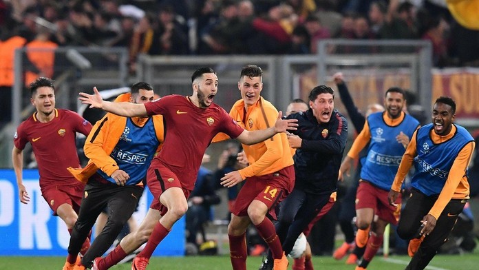 Hráči AS Rím sa radujú po postupe do semifinále LM.