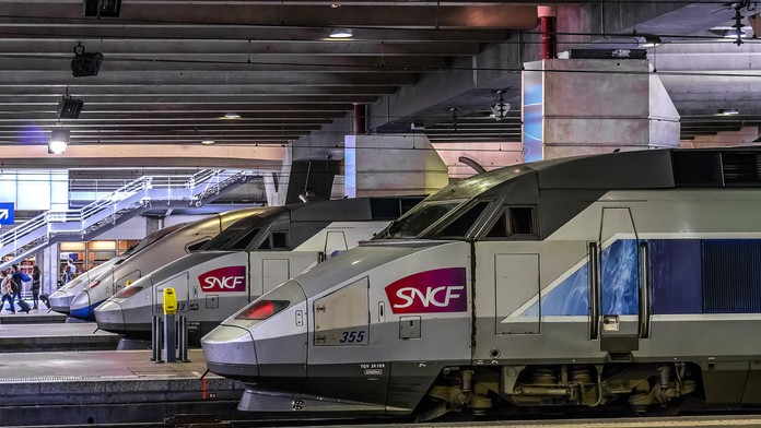 Francúzska spoločnosť prevádzkuje aj rýchlovlaky TGV