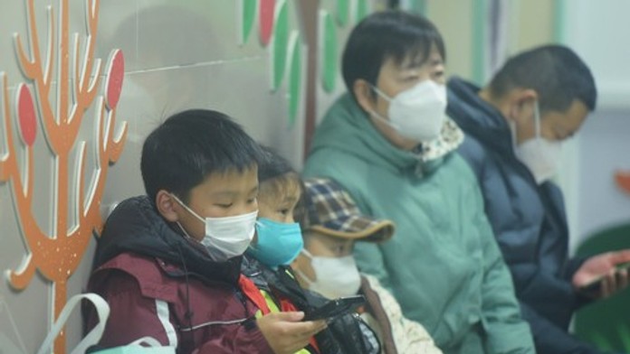 V Číne sa rýchlo šíri záhadný vírus. Odborníci majú obavy z ďalšej epidémie