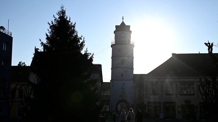 Samosprávy čelia vysokým zálohovým platbám, ZMOS žiada vládu o vysvetlenie