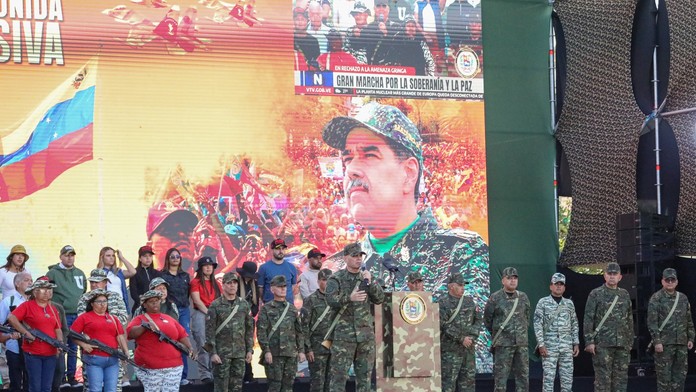 Venezuela mobilizuje a zháňa zbrane, kde sa dá. V konvenčnej vojne s USA by však nevydržala ani dve hodiny