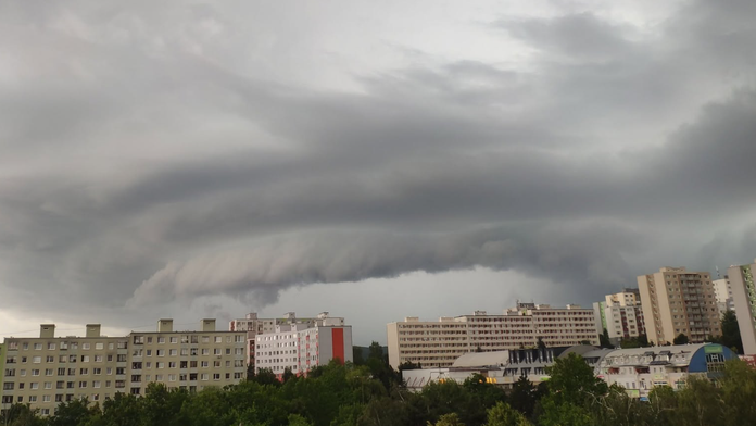 Búrka nad Košicami.