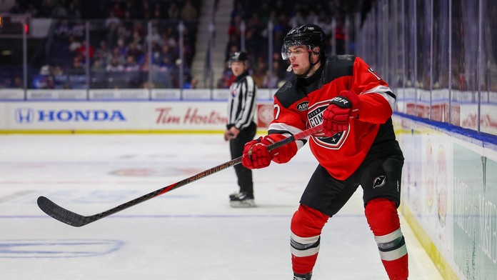 VIDEO: Šimon Nemec sa stal hlavnou hviezdou noci v AHL. Zaznamenal bodovú explóziu