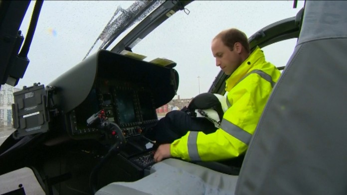 Princ William bude pilotovať záchranársky vrtuľník