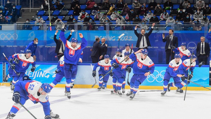 FOTOGRAFIE TÝŽDŇA: Historický úspech hokejistov či španielske mesto duchov. Pozrite si najzaujímavejšie fotografie uplynulého týždňa