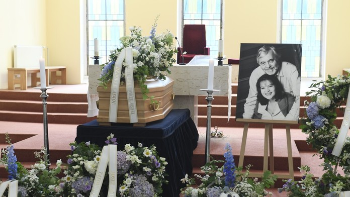 Rozlúčenie s legendárnym hercom Josefom Abrhámom: Nebude pochovaný vedľa manželky Libušky