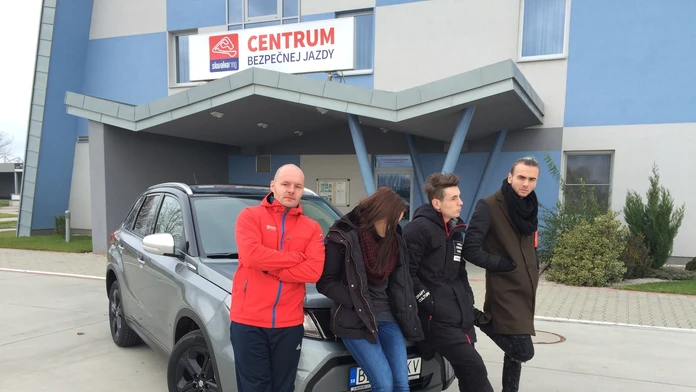Inštruktor Mišo a Zvery za volantom – Expl0ited, Moma a Matúš.  