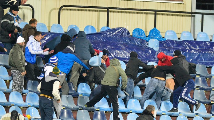Výtržnosti na zápase Slovan - Sparta.