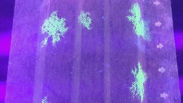 Svietiace rúško vyrobili vedci z Japonska