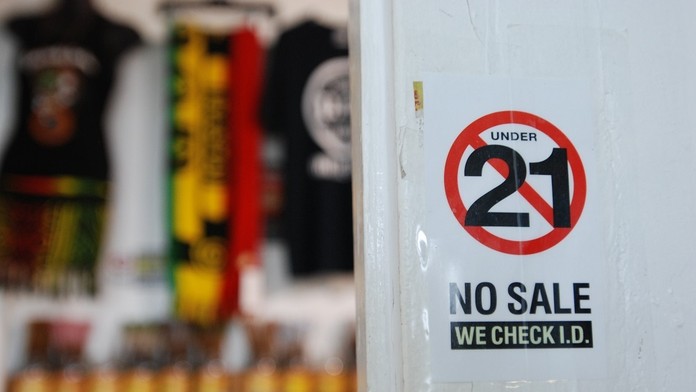 Fajčenie na Havaji až od 21 rokov.