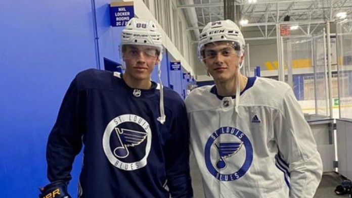 Slovenský talent zažiaril hneď na úvod kempu St. Louis Blues. Sólo zakončil chladnokrvným gólom