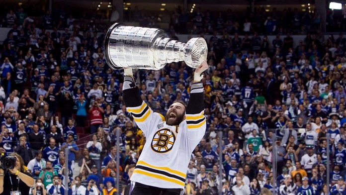 V najdôležitejšom zápase kariéry sa nepozeral na časomieru. Chára o momente, keď si uvedomil, že získa Stanley Cup