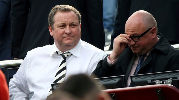 Piesok zo Sahary, ktorý nad Londýn priniesla búrka Ophelia.