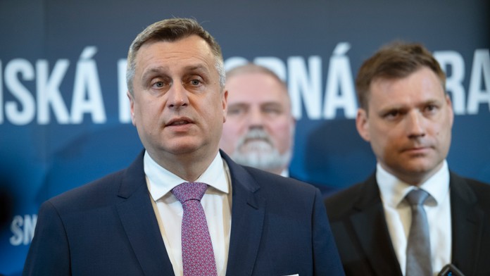 Na snímke predseda strany SNS Andrej Danko