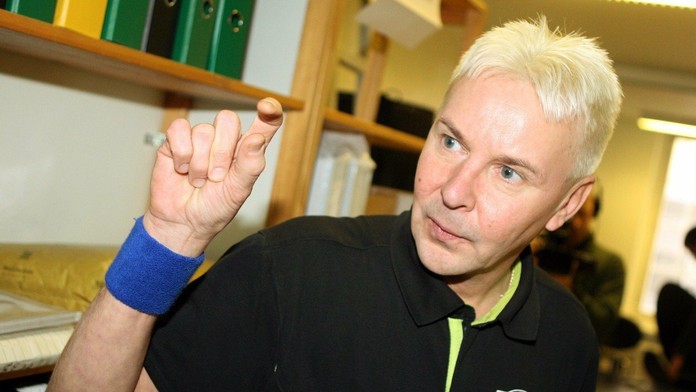 Skokan na lyžiach Matti Nykänen (v strede)