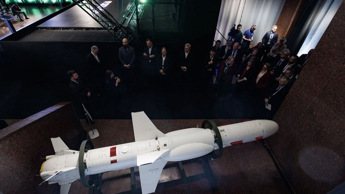 Viac výbušniny na úkor doletu. Ukrajina predstavila zbraň vlastnej výroby, ktorá jej doteraz v arzenáli chýbala