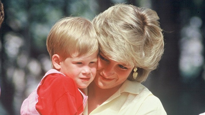 Dlhé roky som sa mýlil. Princ Harry v emotívnom rozhovore prehovoril o vnútornom boji po smrti jeho matky Diany