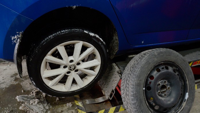 Prezúvanie pneumatík - ilustračná snímka