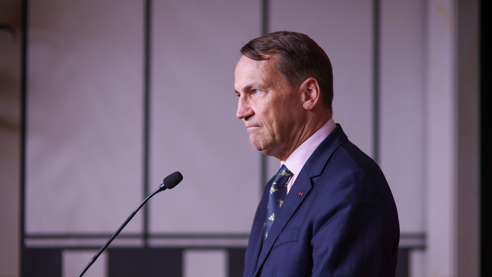 Problém letu Fica do Moskvy ponad Poľsko už neexistuje, tvrdí šéf poľskej diplomacie