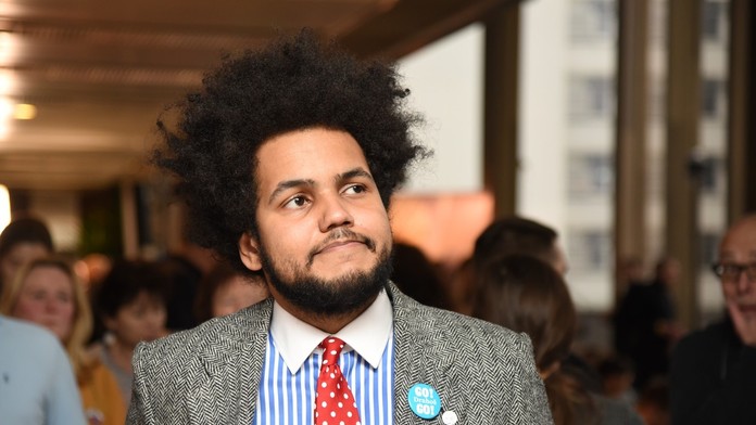 Bývalý český poslanec Feri čelí obžalobe za znásilnenie troch žien vrátane neplnoletej