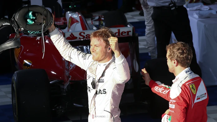 Víťazom úvodnej Veľkej ceny Austrálie sa stal Nico Rosberg.