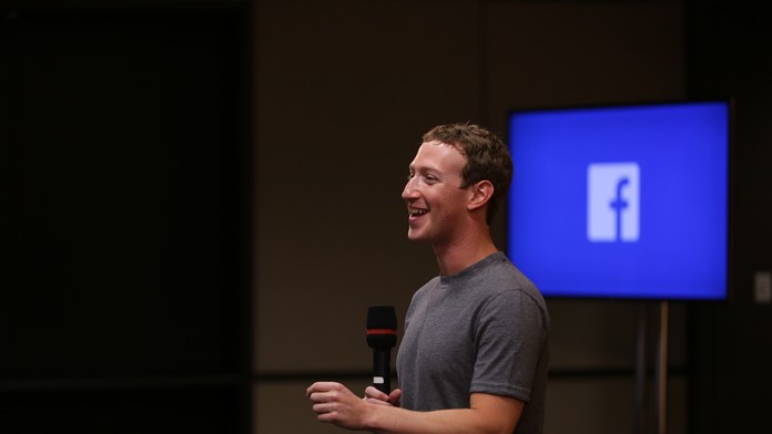 Mark Zuckerberg odpovedal na otázky bežných ľudí