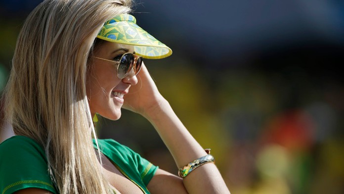 Brazílska fanúšička4.jpg