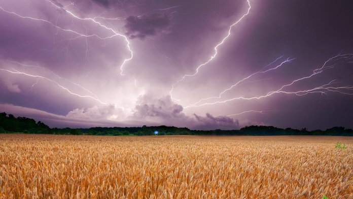 Dramatická zmena počasia. Meteorológovia vydali výstrahy pre veľkú časť územia Slovenska