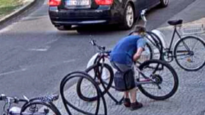 Krádež bicykla.