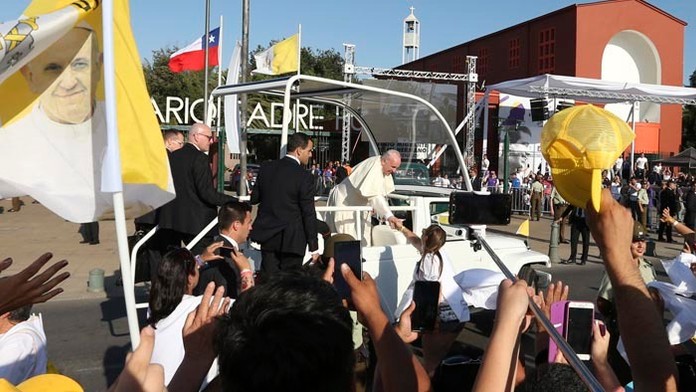 Romanovi museli krk zašiť