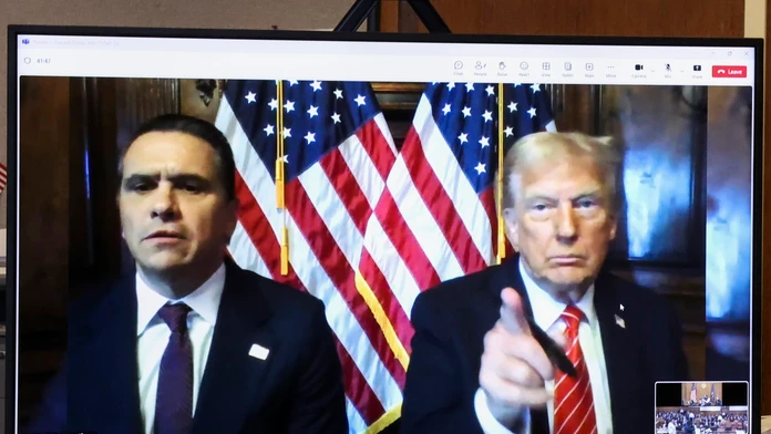 Trump je vinný v kauze podplácania pornoherečky, do väzenia však nepôjde, rozhodol súd