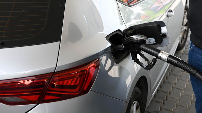 Tankovanie benzínu na čerpacej stanici