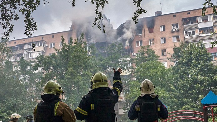 Najväčší vzdušný útok od začiatku vojny. Rusko zasypalo Ukrajinu stovkami dronov