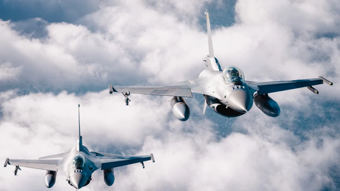 Letecký expert bez servítky: F-16 zaostávajú za ruskými lietadlami takmer vo všetkom. Prezradil ich najväčší problém