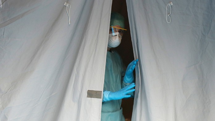 Koronavírus paralyzuje verejný život v Spojených štátoch.