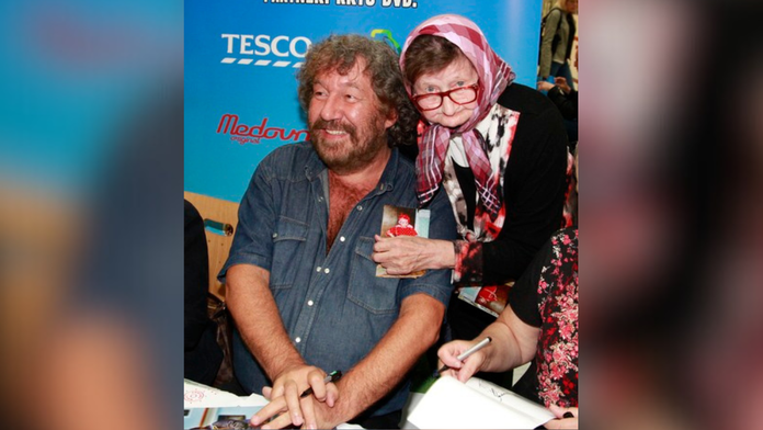 Zomrela herečka z filmu Babovřesky Jarmila Bursová. Dožila sa vysokého veku