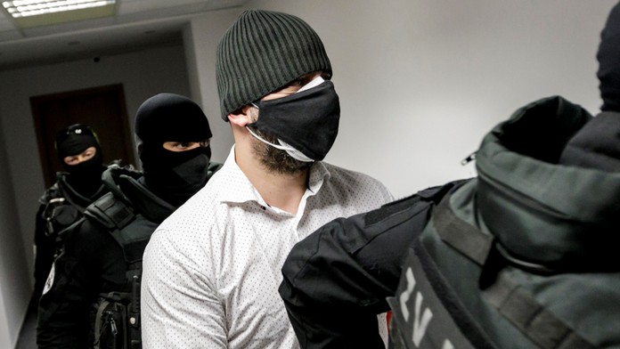 Hrozili im vysoké tresty, odsedeli si len pár mesiacov. Na slobode je už aj exšéf kontrarozviedky