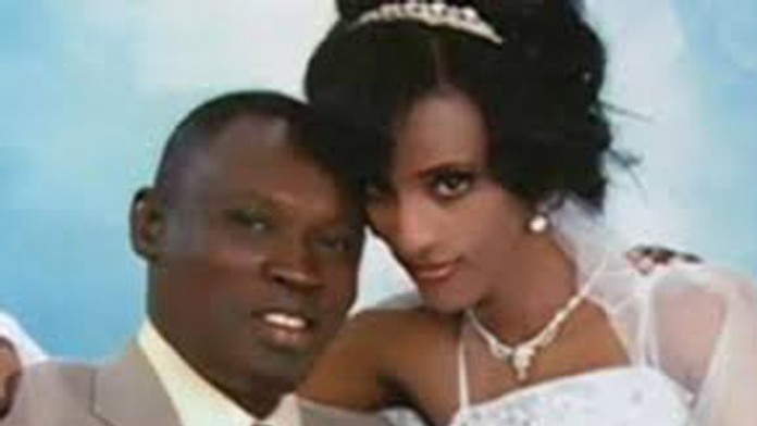 Tehotná Sudánka odsúdená na smrť porodila vo väzení.